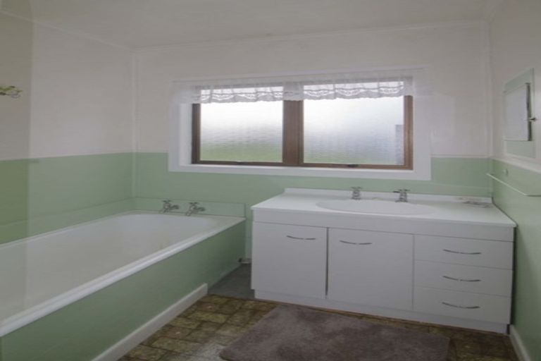 Photo of property in 18 Aroha View Avenue, Te Aroha, 3320