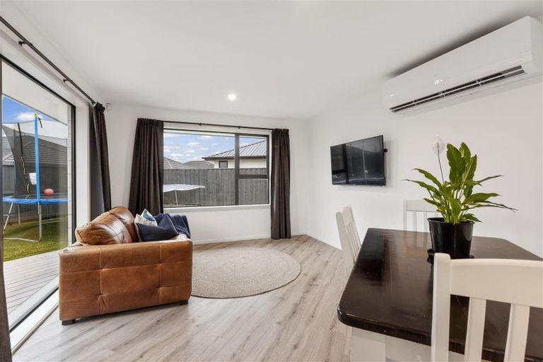 Photo of property in 120 Northmoor Boulevard, Rolleston, 7615