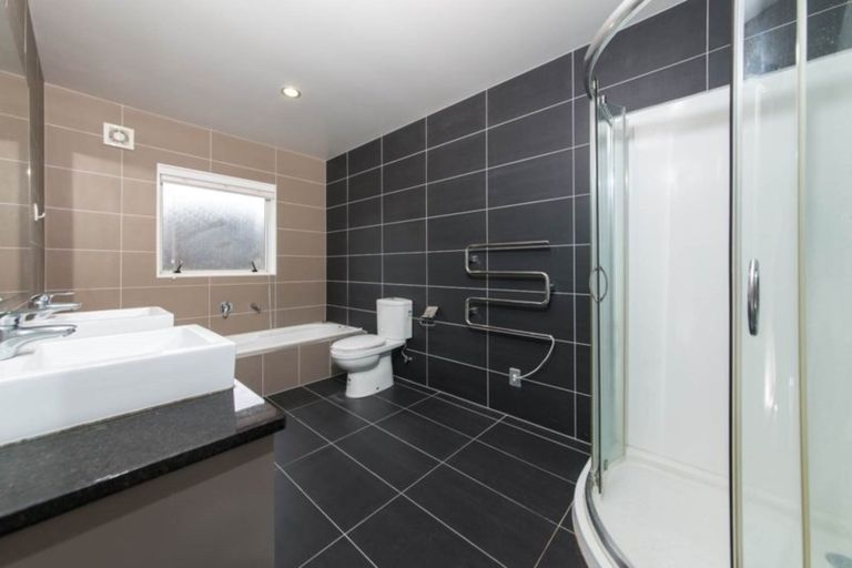 Photo of property in 22 Bellagio Way, Flat Bush, Auckland, 2019