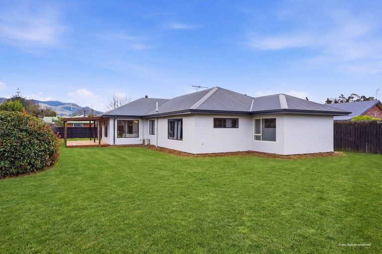 Photo of property in 22 Kowhai Street, Oxford, 7430
