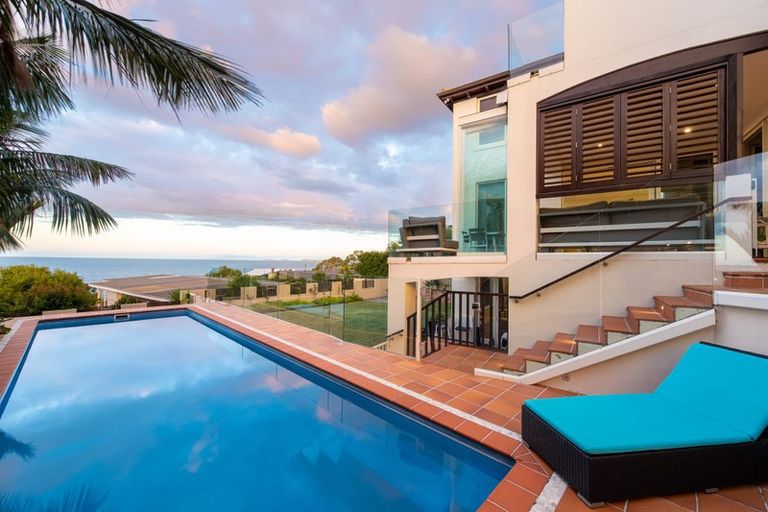 Photo of property in 375 Beach Road, Mairangi Bay, Auckland, 0630