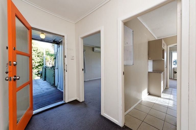 Photo of property in 1/86 Gardner Avenue, New Lynn, Auckland, 0600