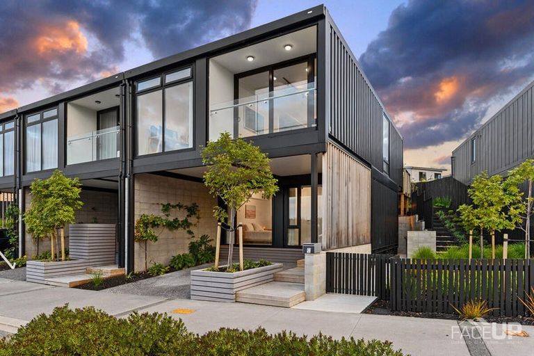 Photo of property in 21 Nugget Avenue, Hobsonville, Auckland, 0616