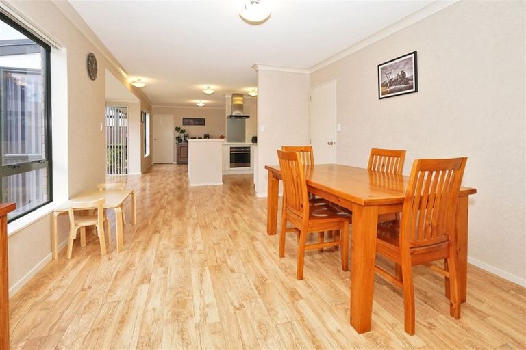Photo of property in 15 Plymouth Place, Fairview Downs, Hamilton, 3214