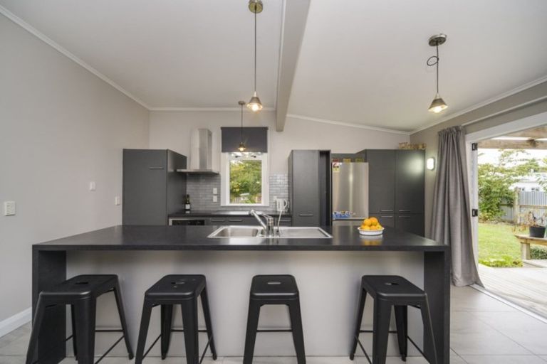 Photo of property in 37 Hammond Street, Bulls, 4818