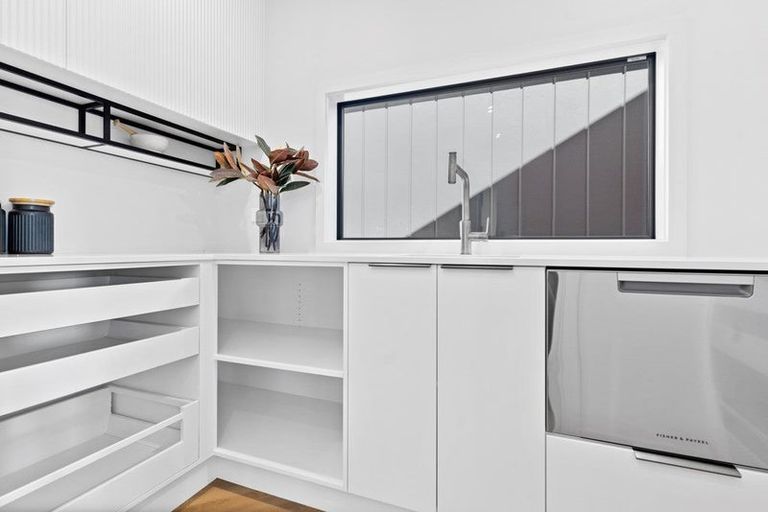 Photo of property in 36 Orchard Road, Greytown, 5712