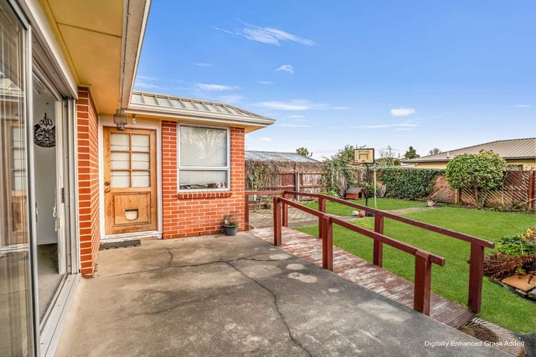 Photo of property in 11 Mottram Street, Redwood, Christchurch, 8051