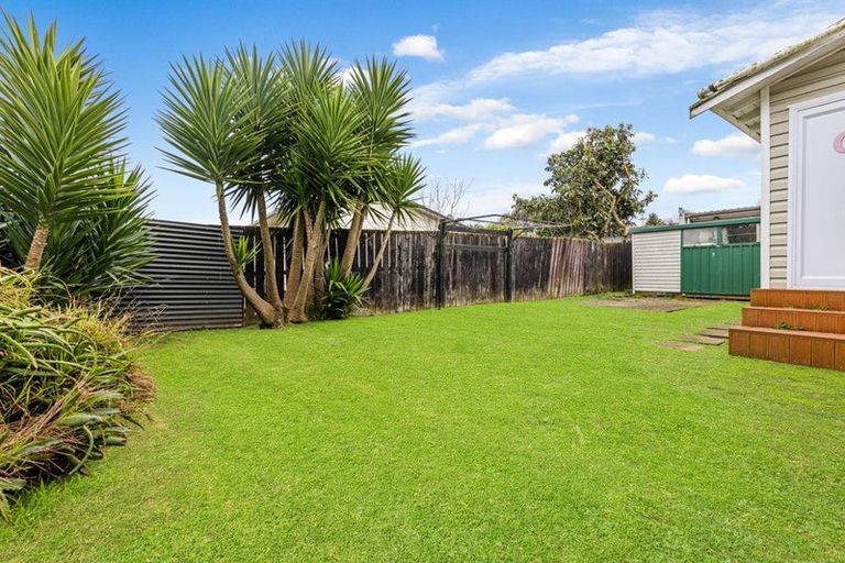 Photo of property in 1/17 Smiths Avenue, Papakura, 2110