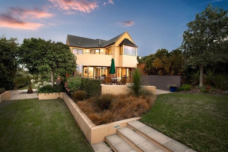 Photo of property in 9 Blencathra Place, Westmorland, Christchurch, 8025
