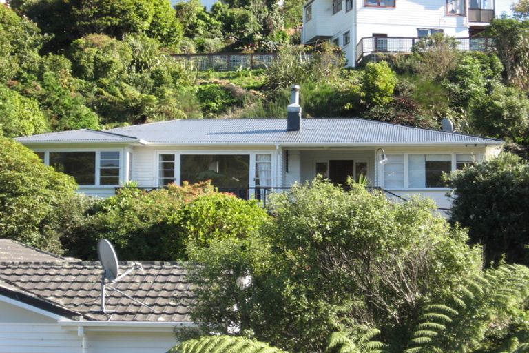 Photo of property in 165a Newlands Road, Newlands, Wellington, 6037