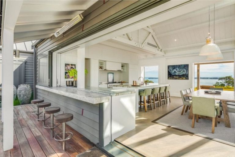 Photo of property in 13 Alan Murray Lane, Oneroa, Waiheke Island, 1081