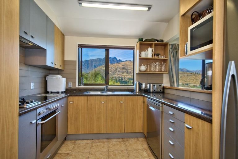 Photo of property in 16 Panners Way, Queenstown, 9300