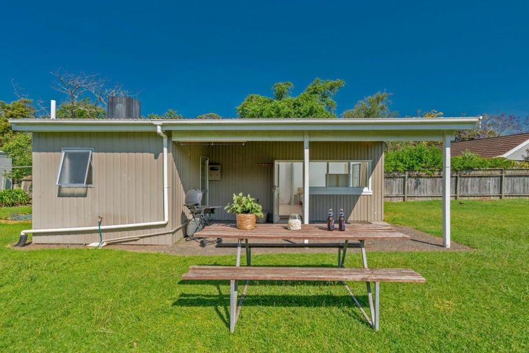Photo of property in 21 Dawn Avenue, Hahei, Whitianga, 3591