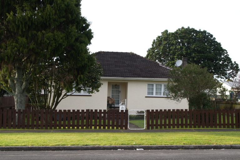 Photo of property in 1/21 Cleek Road, Mangere East, Auckland, 2024