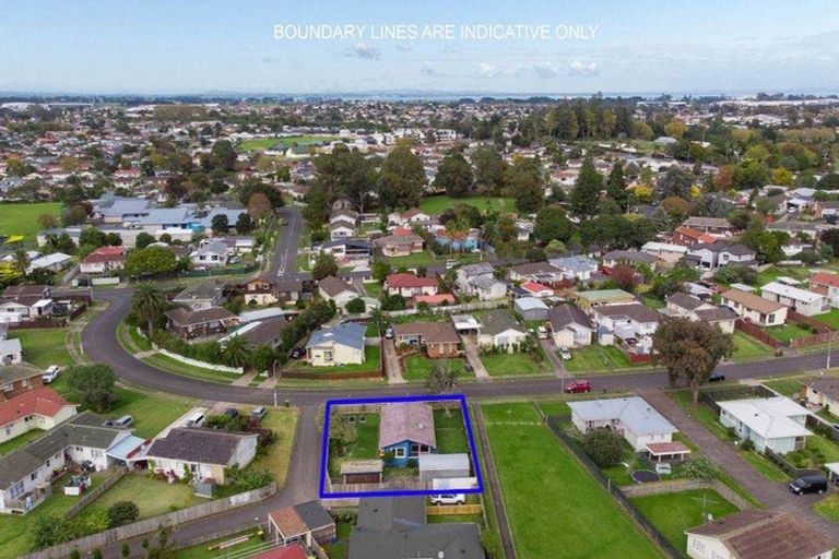 Photo of property in 74 Cranmere Crescent, Mangere East, Auckland, 2024
