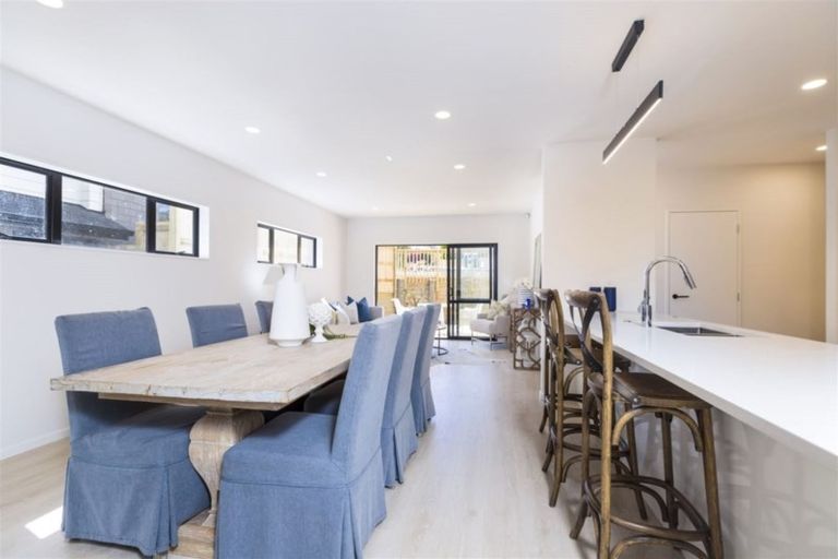 Photo of property in 34b Rodney Street, Howick, Auckland, 2014