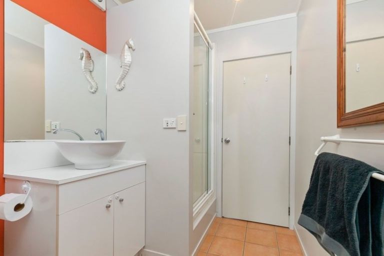 Photo of property in 65 Marellen Drive, Red Beach, 0932