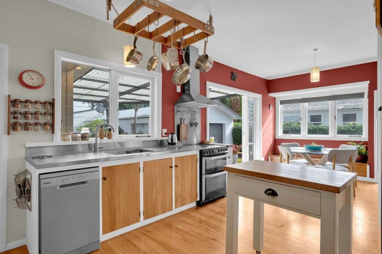 Photo of property in 176 Mahoe Street, Melville, Hamilton, 3206