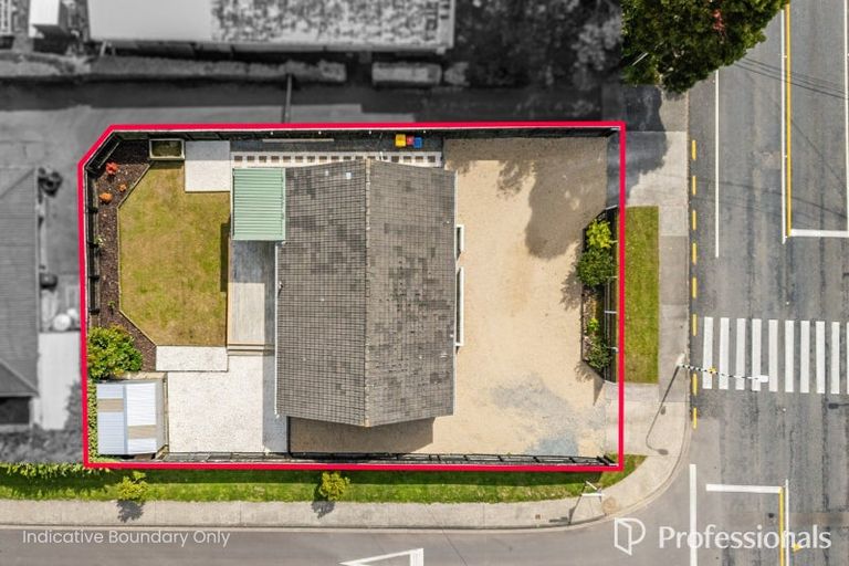 Photo of property in 400 Stokes Valley Road, Stokes Valley, Lower Hutt, 5019