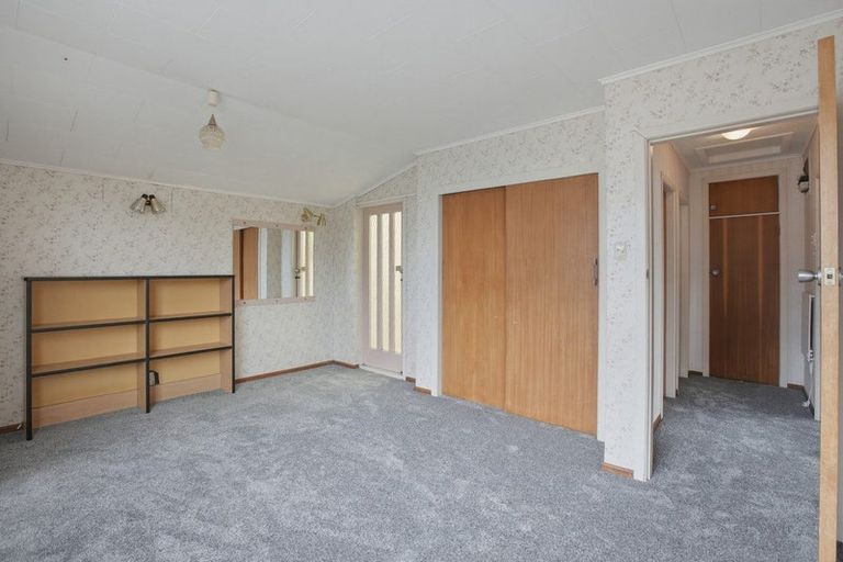 Photo of property in 14 Huatoki Street, Vogeltown, New Plymouth, 4310