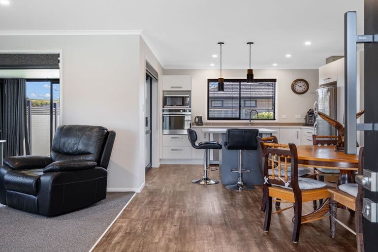 Photo of property in 13 Pearl Grove, Ashhurst, 4810