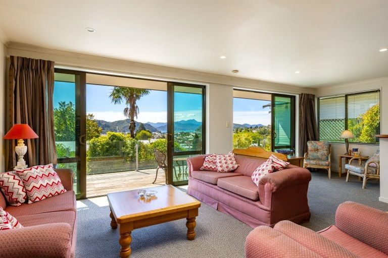 Photo of property in 67a York Street, Picton, 7220