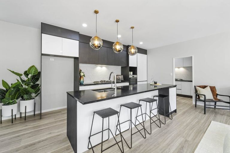 Photo of property in 27 Surf View Crescent, Red Beach, 0932