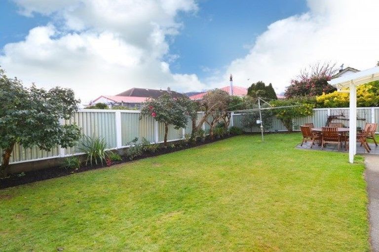 Photo of property in 12 Stamford Grove, Avalon, Lower Hutt, 5011