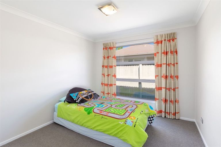 Photo of property in 11 Old Red Barn Road, Halswell, Christchurch, 8025