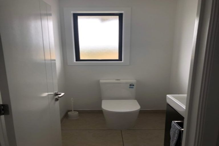 Photo of property in 8 Edwin Ebbett Place, Wigram, Christchurch, 8025