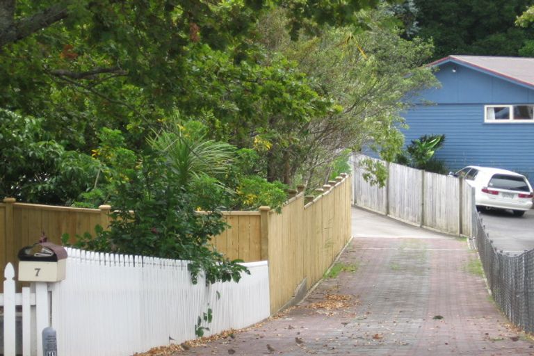 Photo of property in 7 Melba Street, Beach Haven, Auckland, 0626