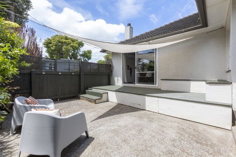 Photo of property in 475a Saint Aubyn Street, Moturoa, New Plymouth, 4310