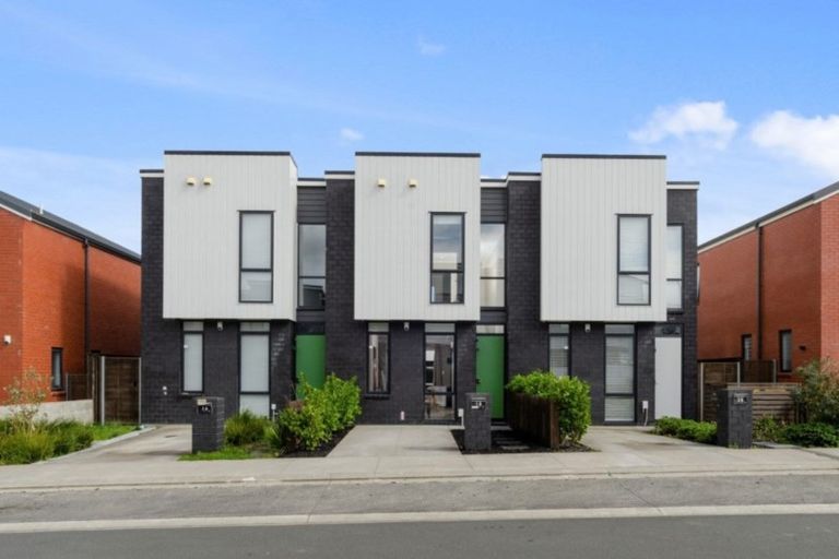 Photo of property in 18 Tuatua Road, Hobsonville, Auckland, 0616