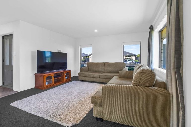 Photo of property in 49 Bradbury Avenue, Rolleston, 7614