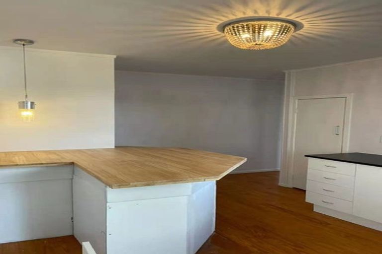 Photo of property in 26 Lyford Crescent, Sunnynook, Auckland, 0620