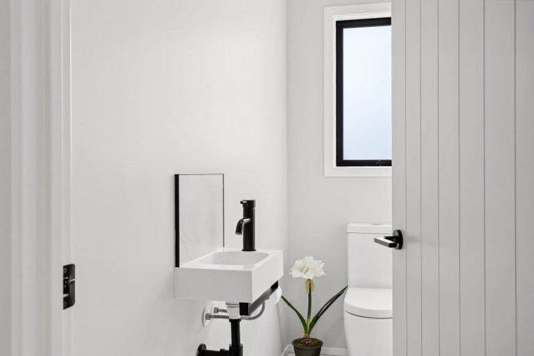 Photo of property in 3 Alan Livingston Drive, Cambridge, 3434