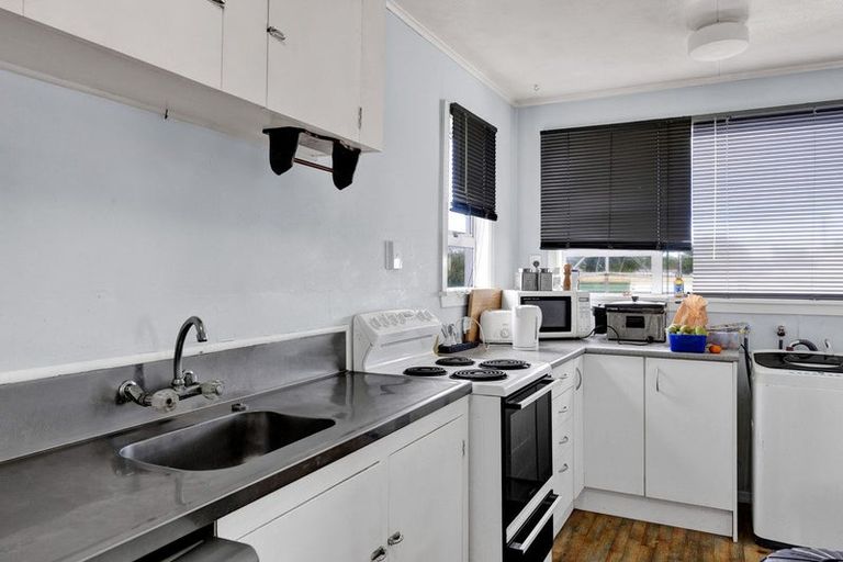 Photo of property in 3 Laurent Vc Street, Hawera, 4610