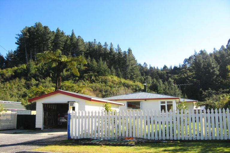 Photo of property in 282 Marsden Road, Greymouth, 7805