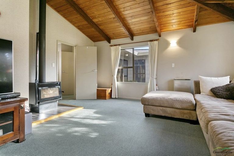 Photo of property in 22 Montgomery Crescent, Putaruru, 3411