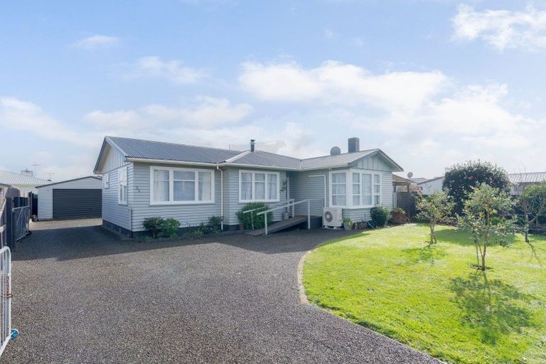 Photo of property in 55 Tiro Tiro Road, Levin, 5510