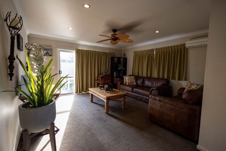 Photo of property in 13b Hinton Road, Taradale, Napier, 4112