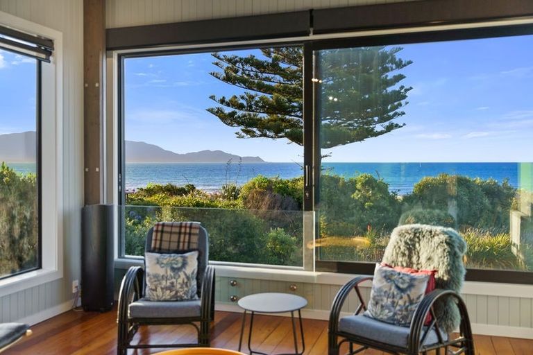 Photo of property in 7 Tutere Street, Waikanae Beach, Waikanae, 5036