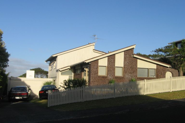 Photo of property in 90 Stanaway Street, Hillcrest, Auckland, 0627