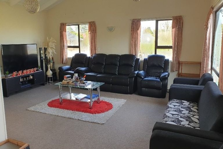 Photo of property in 2/13 Crown Crescent, Otara, Auckland, 2023