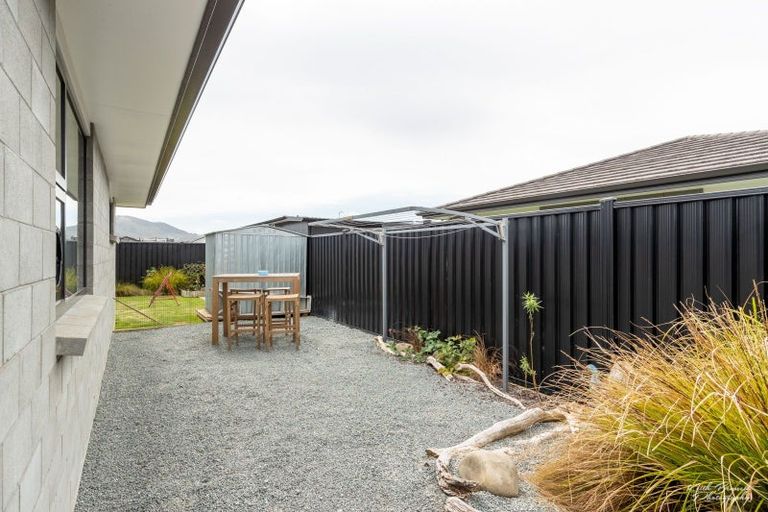 Photo of property in 44 Buddle Road, Wallaceville, Upper Hutt, 5018