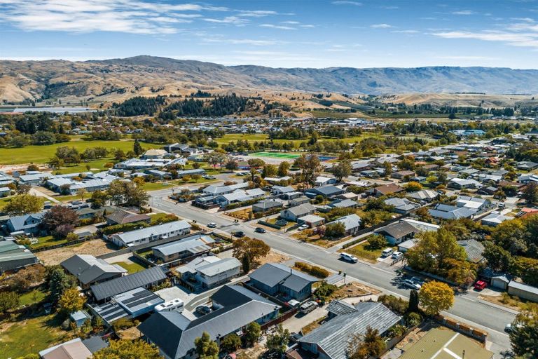 Photo of property in 104 Molyneux Avenue, Cromwell, 9310