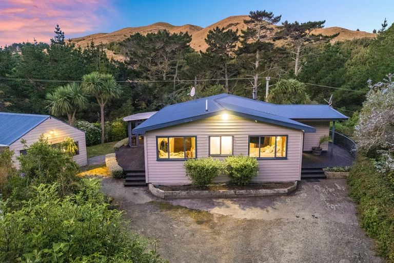 Photo of property in 1153 Paekakariki Hill Road, Paekakariki Hill, Porirua, 5381
