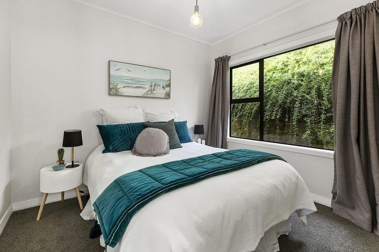 Photo of property in 44 The Drive, Tawa, Wellington, 5028