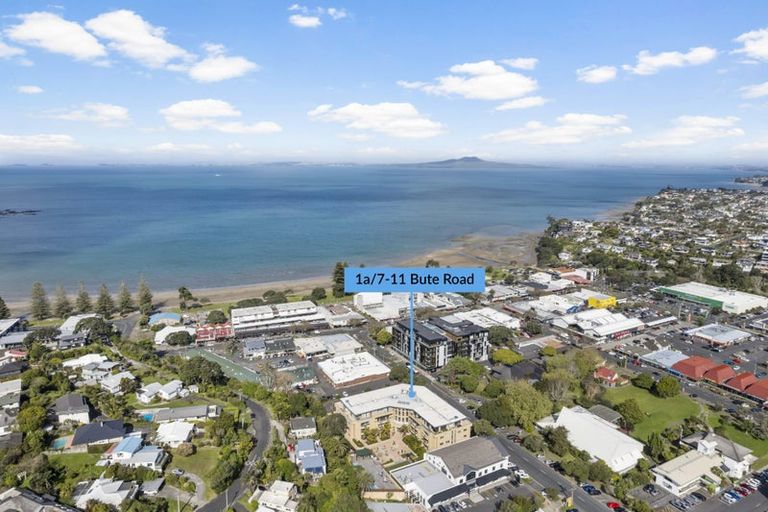 Photo of property in 2c/7-11 Bute Road, Browns Bay, Auckland, 0630