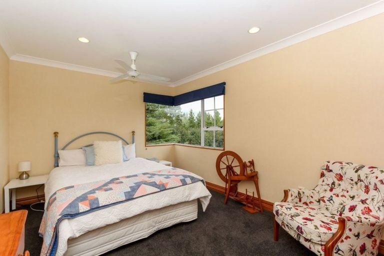 Photo of property in 298 Mountain Road, Lepperton, New Plymouth, 4373